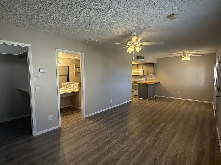 1989 Mesquite Ave #44 — Photo 21