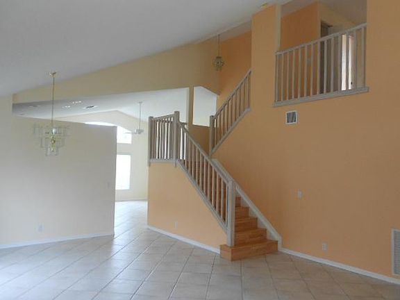 4th image of 13141 NW 11th St