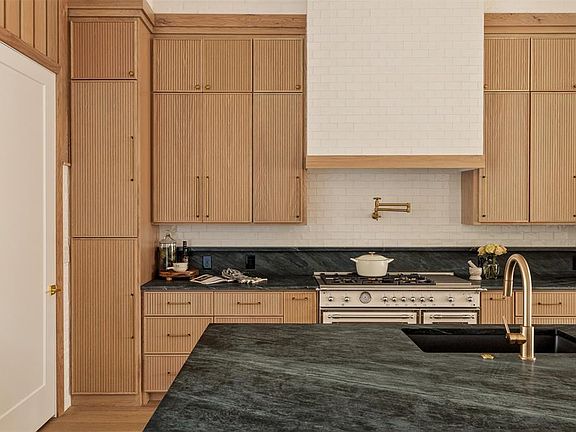 3rd image of 36 NE 7th St