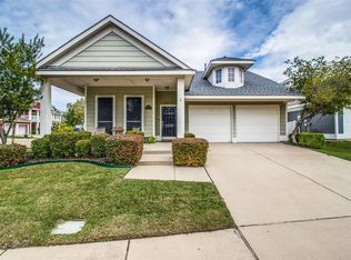 1401 Chestnut Dr, Aubrey, TX 76227