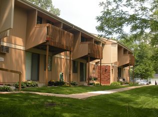 421 N Elizabeth Ave APT 3, Jefferson, WI 53549