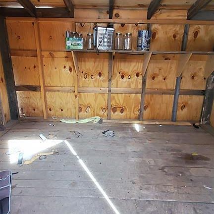 4th image of 109 Rosebud Court