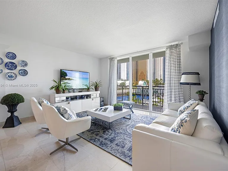 150 Sunny Isles Blvd #Townhouse 301 — Photo 1