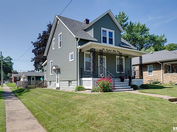 2nd image of 233 W 30th St