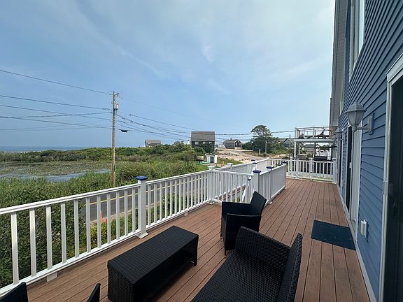 4th image of 204 Nubble Rd