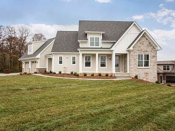 2nd image of 5916 Brentwood Dr
