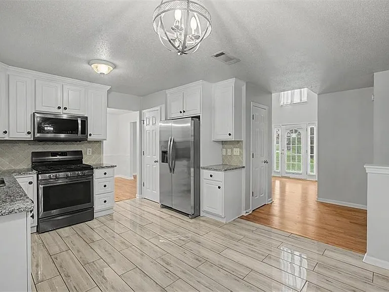 1025 Balsam Wood Trl — Photo 19