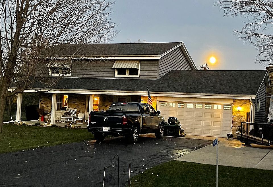 1st image of W359N5278 Crestview Dr