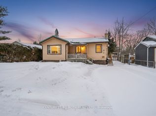 27 Simcoe St, Orillia, ON L3V 1G5