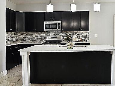4th image of 8831 Pine Shores Dr