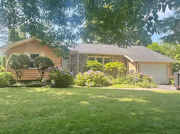 172 Mitchell Drive, New Haven, CT 06511
