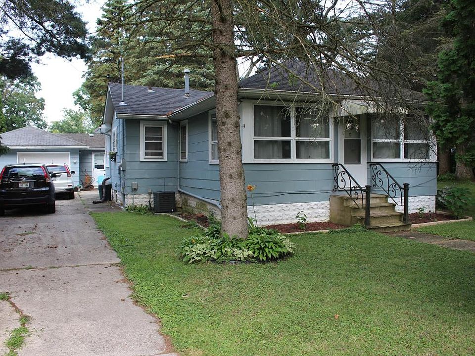 1st image of N1242 Rosewood Dr