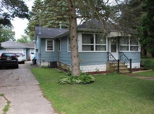N1242 Rosewood Dr, Pell Lake, WI 53128