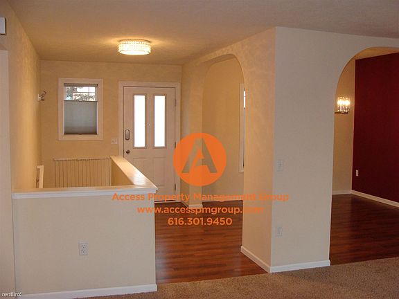 5th image of 435 Green Meadow Ct