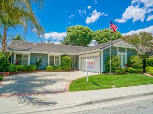 25609 Almendra Dr, Santa Clarita, CA 91355