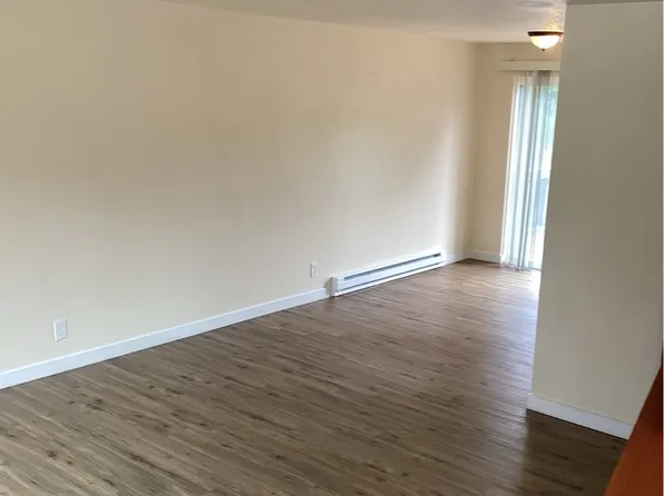 849 SE East Slope Rd #1, Toledo, OR 97391
