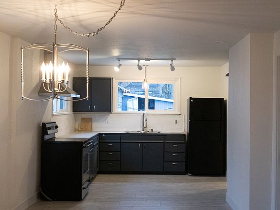 3rd image of 511 S 2nd Ave