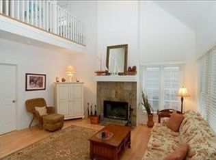 9928 Cottage Ln, Union Pier, MI 49129