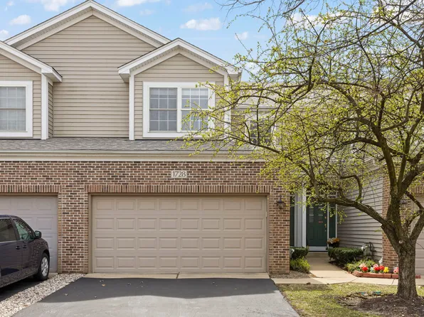 1728 Pershing Ave #3, Wheaton, IL 60189