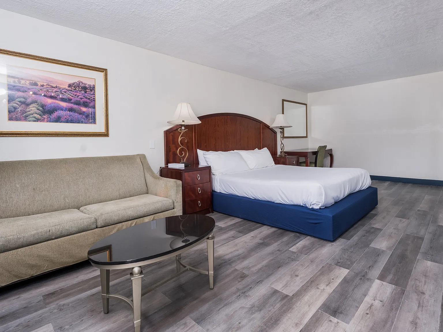 Onyx Apartments — Photo 3