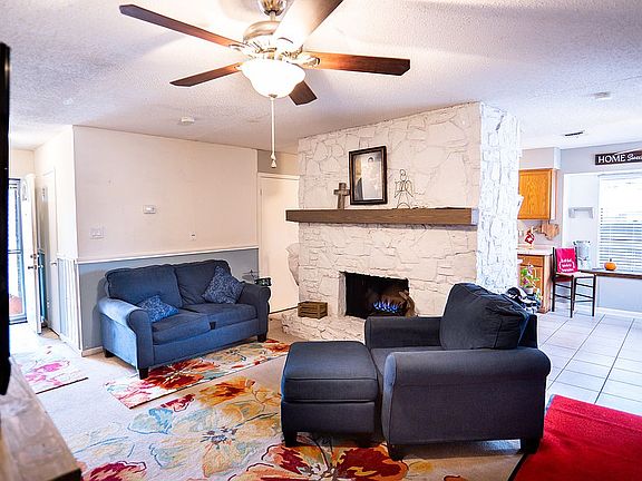 3rd image of 5451 Fountainwood Dr