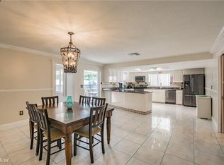 14013 Lookout Way, Seminole, FL 33776