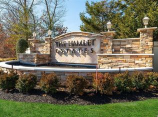 49 Hamlet Woods Dr, Saint James, NY 11780