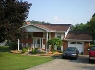 122 Little Garner Rd, Ashland, KY 41102