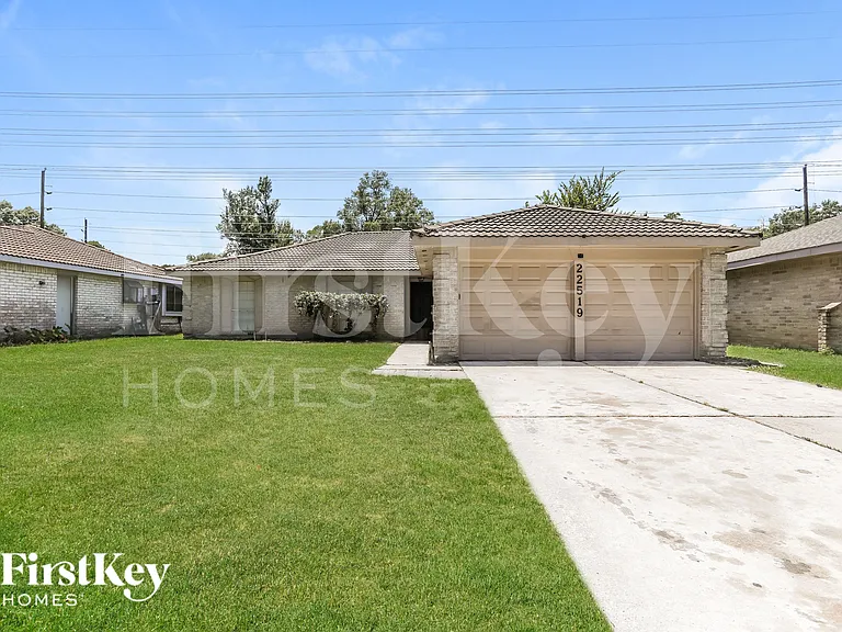 22519 Rockgate Dr — Photo 1