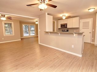 210 Jimbo Rd, Summerville, SC 29485