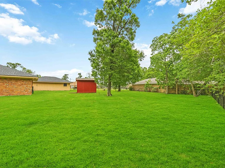 435 Rolling Wood Rd — Photo 28