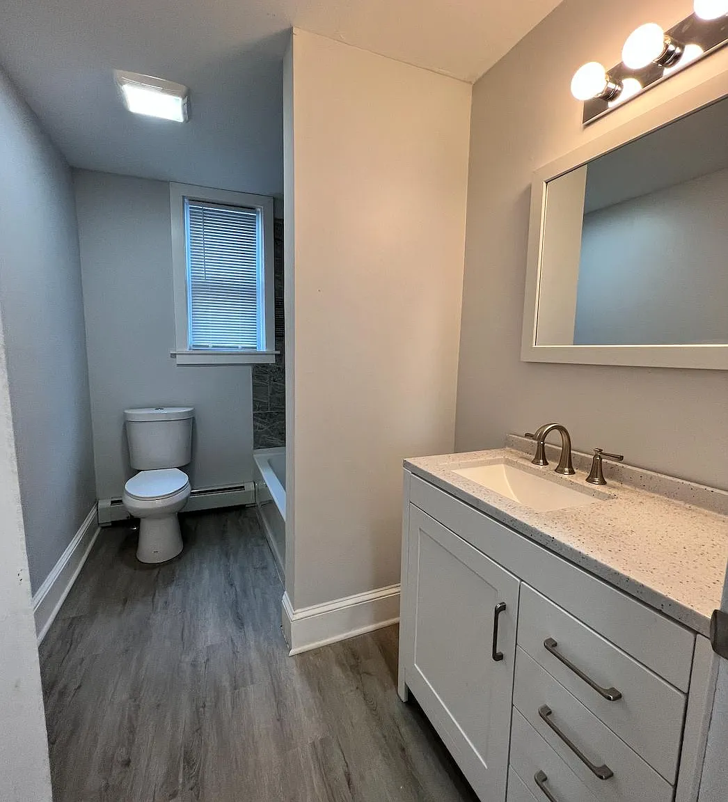 130 Messer St — Photo 2