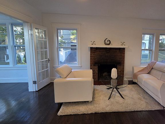 2nd image of 15 Howard St Floor 2