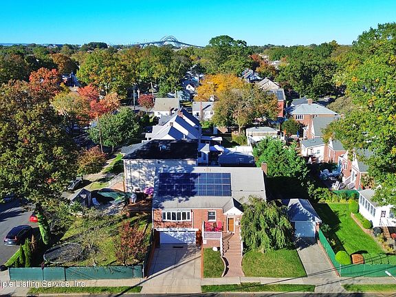4th image of 331 Leonard Ave