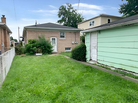 4th image of 15124 Evers St