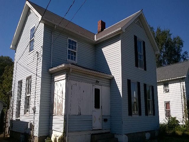1st image of 974 S Cedar St