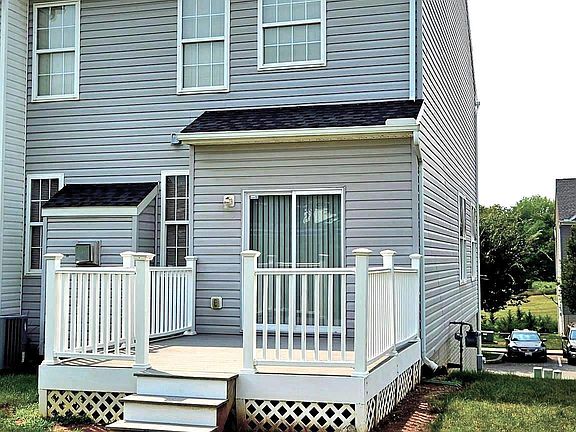 4th image of 10351 Bridle Ct