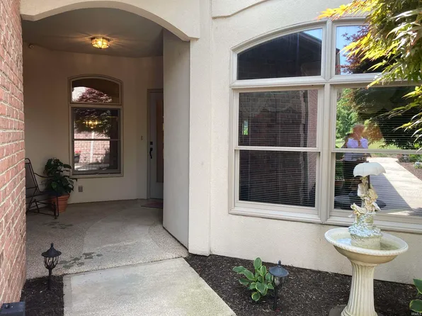 1128 E High Pointe St, Bluffton, IN 46714