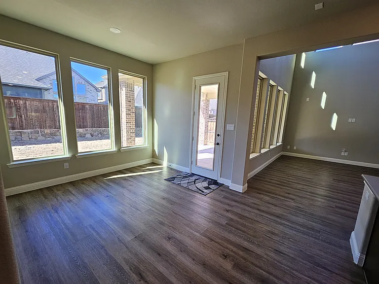 810 Elm Park Dr — Photo 36