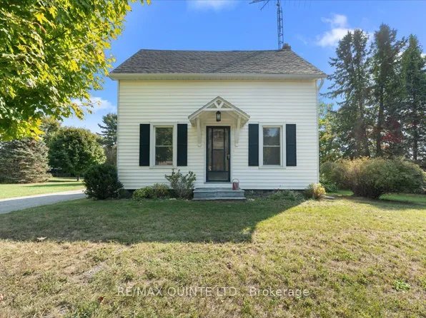 1501 County Road 12 Rd, Prince Edward County, ON K0K 2T0