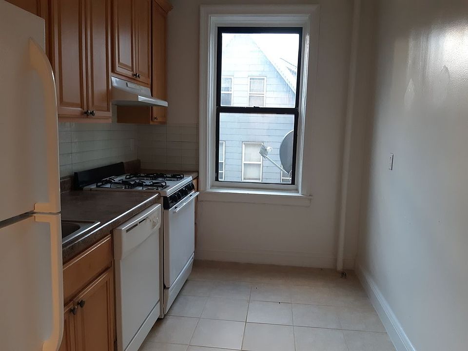 1st image of 635 E 21st St APT 42