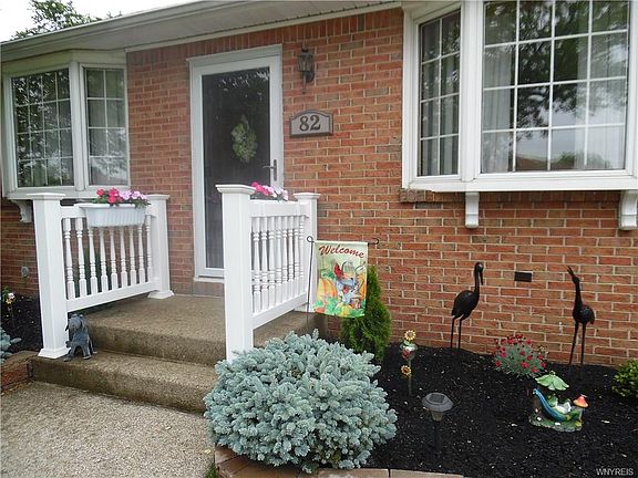 3rd image of 82 Madaline Ln