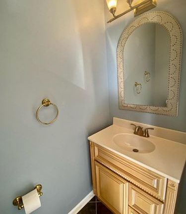 3rd image of 5544 Bridgewood Dr