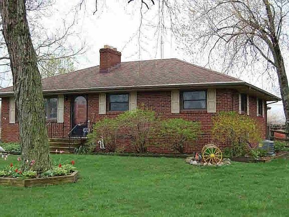 2nd image of 4595 Piehl Rd