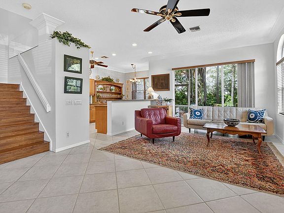 4th image of 169 Barefoot Cove