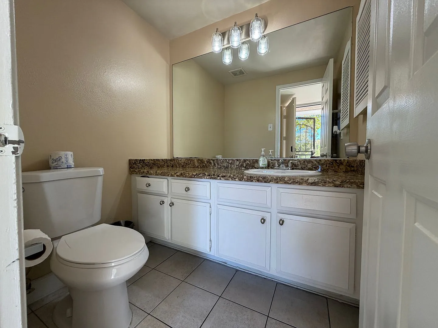 3 bedroom townhome for rent in Las Vegas Nevada — Photo 4