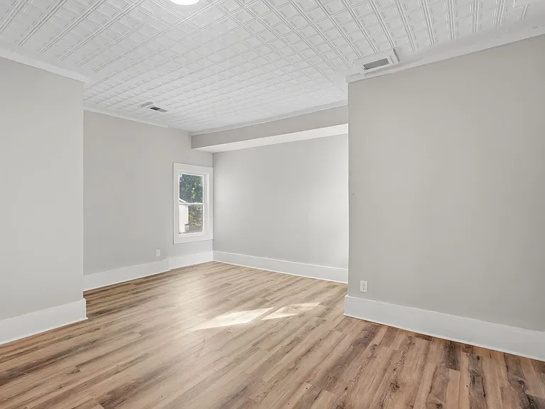 834 Worthington Street — Photo 4
