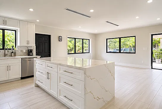 3 bed, 1420 sqft, $3,600 — Photo 3