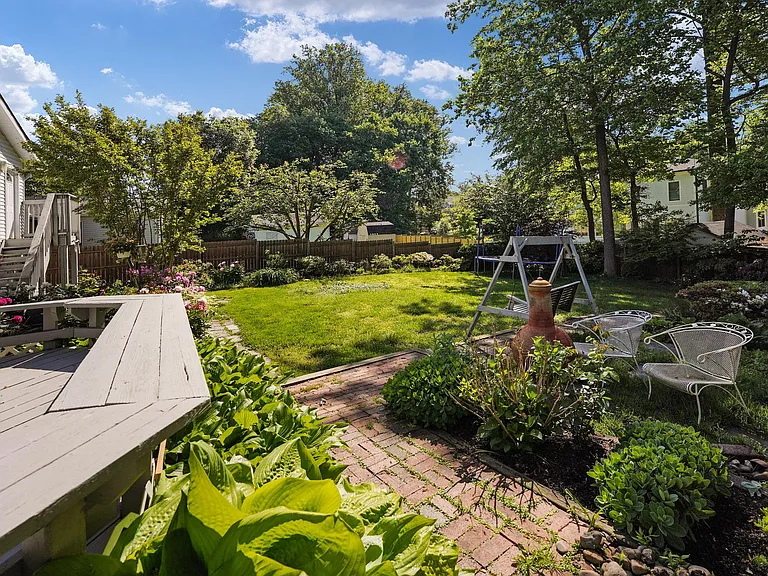 610 Tapawingo Rd SW — Photo 4