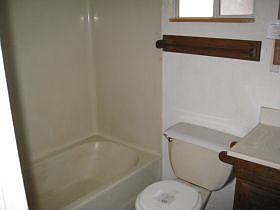 5th image of 649 Rose Ln